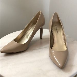 Bandolino nude heel